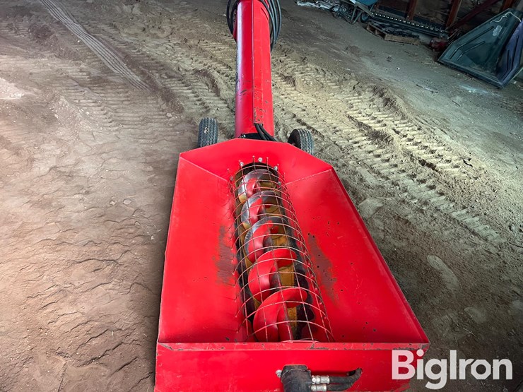 wheatheart-under-hopper-transfer-auger-image-6