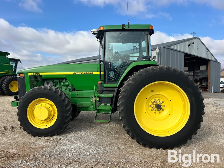 john-deere-8300-image-8