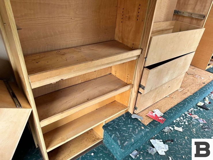 1988-ford-b700-image-30