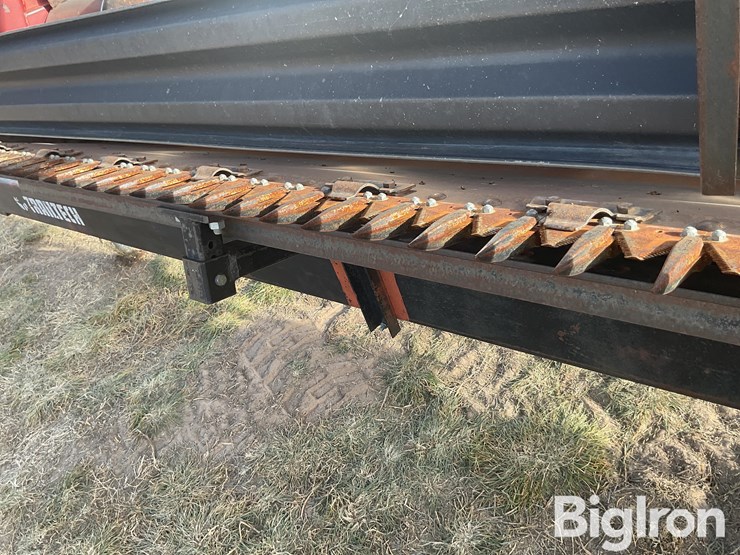 case-ih-platform-header-w/trailer-image-17