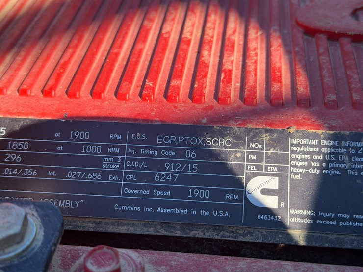 peterbilt-589-image-65