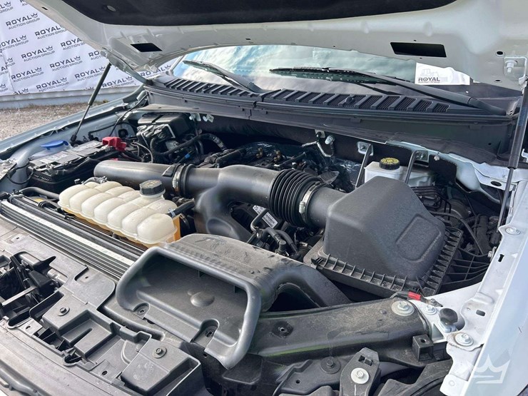 2023-ford-expedition-image-7