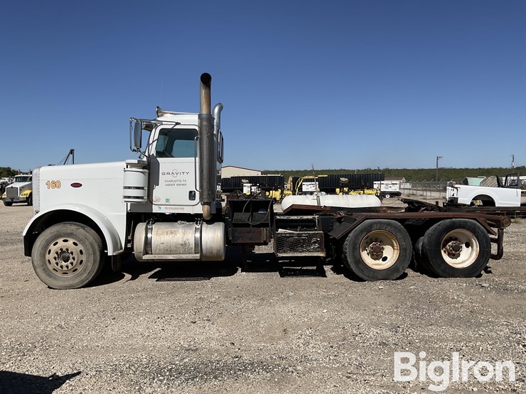 2014-peterbilt-388-image-8