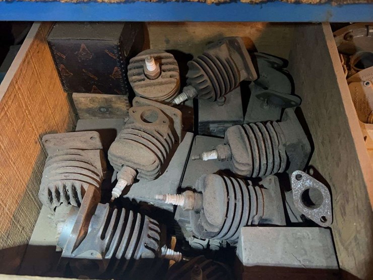 contents-of-shelves-image-14