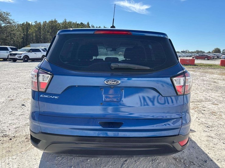 2017-ford-escape-image-27