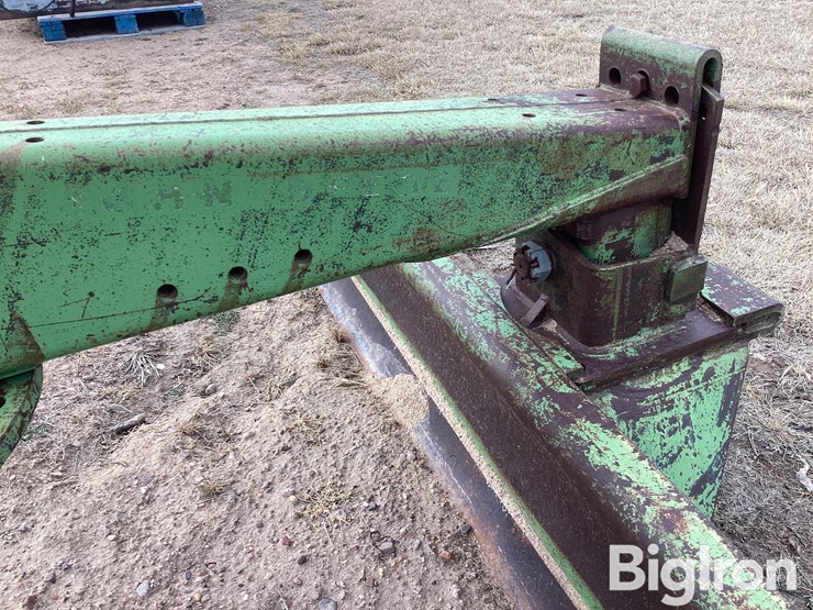 john-deere-8-image-11