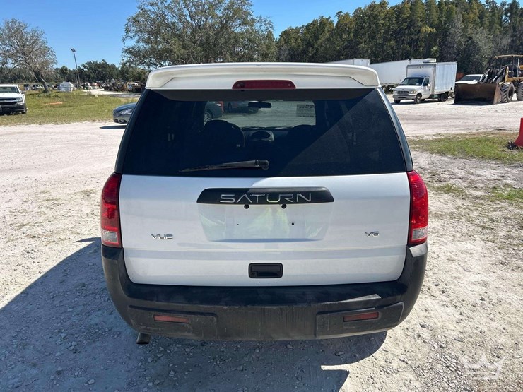 2004-saturn-vue-image-19