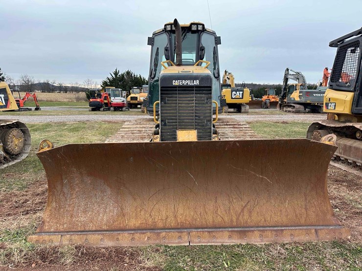 2015-caterpillar-d5k2-lgp-image-2