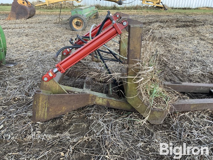 john-deere-12-image-16