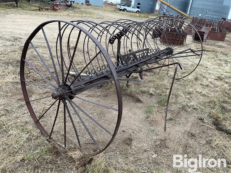 international-dump-rake-image-7