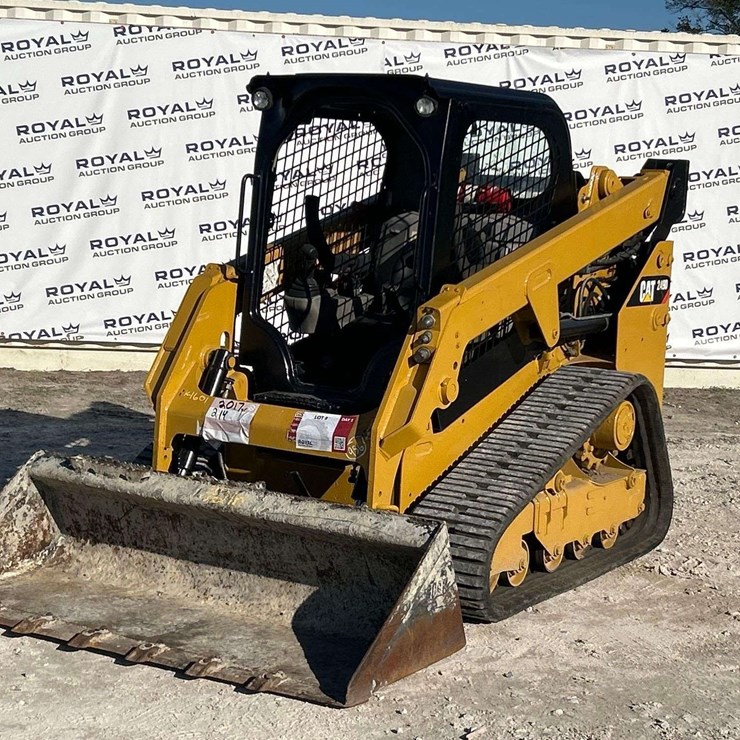 2017 Caterpillar 249D Compact Track Loader Skid Steer