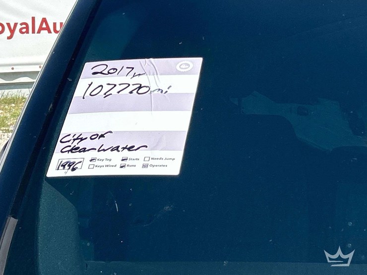 2017-ford-explorer-image-23