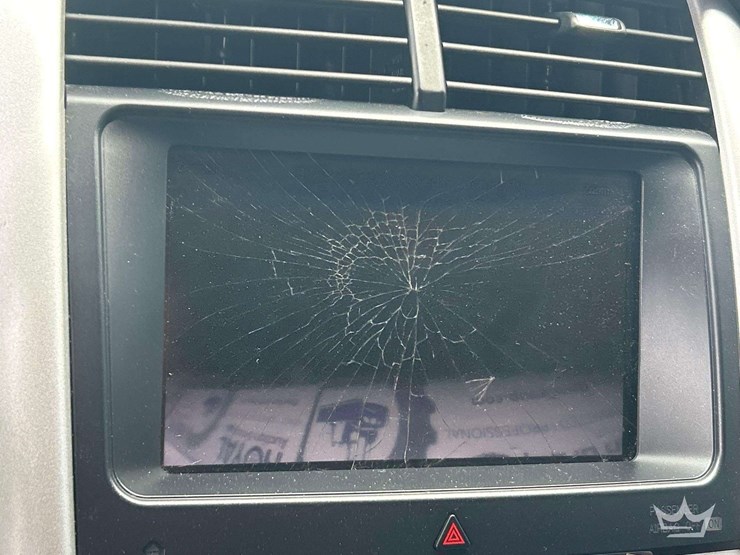 2013-ford-edge-image-16