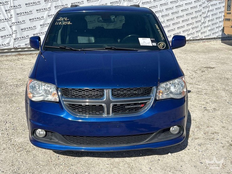 2019-dodge-grand-caravan-image-23