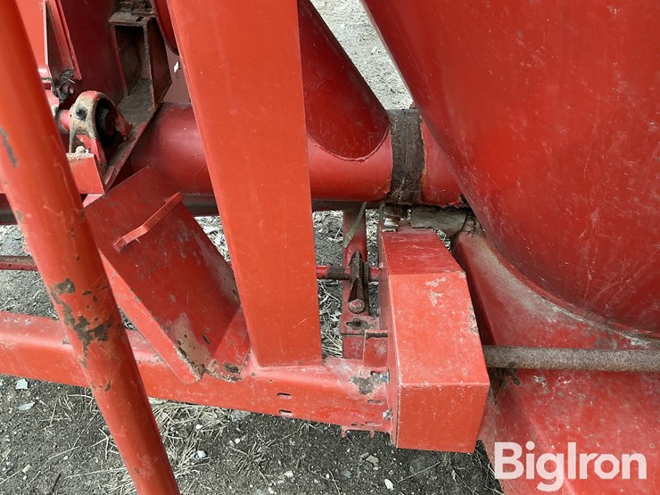 massey-ferguson-1050-image-15