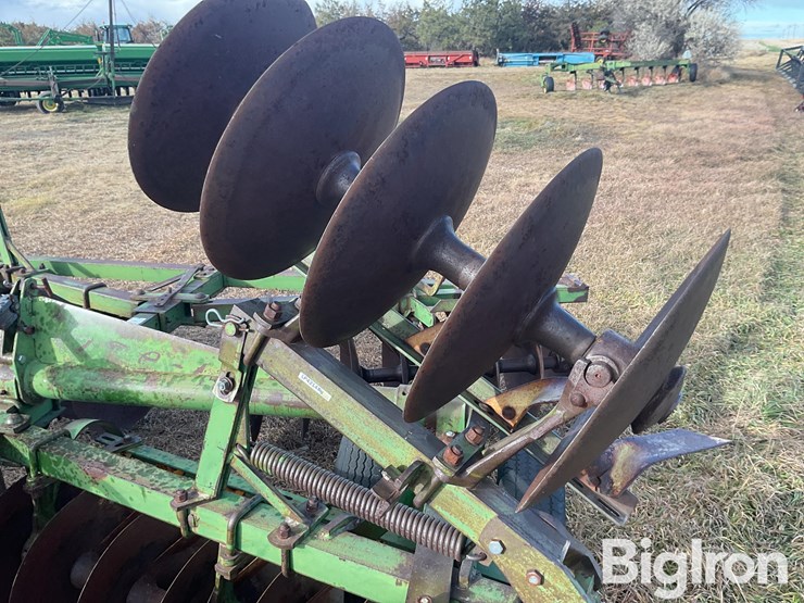 john-deere-tandem-disk-image-14