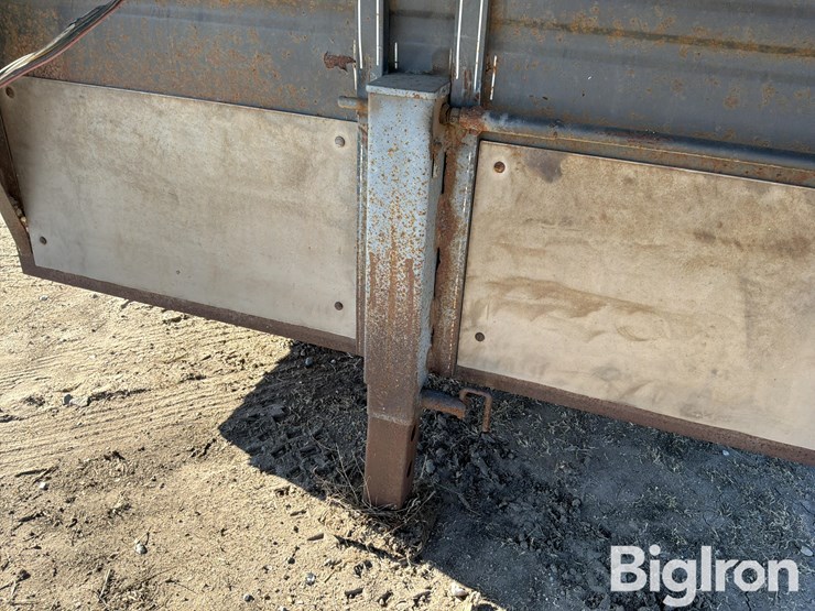 1998-titan-trailer-image-12