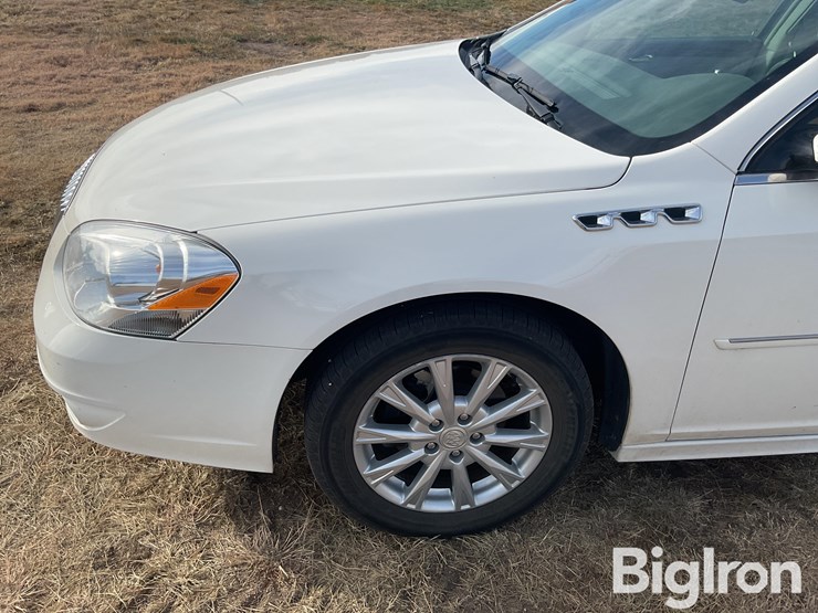 2011-buick-lucerne-cxl-4-door-sedan-image-12
