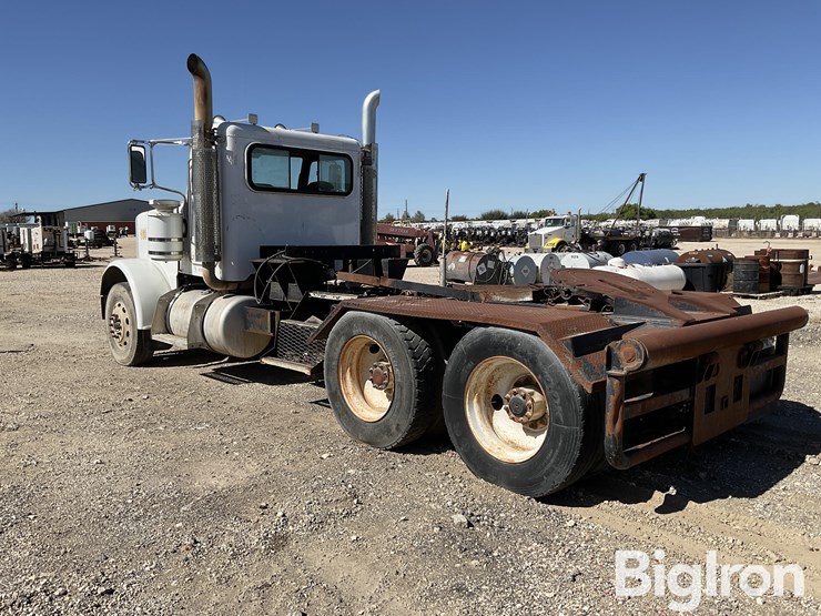 2014-peterbilt-388-image-7
