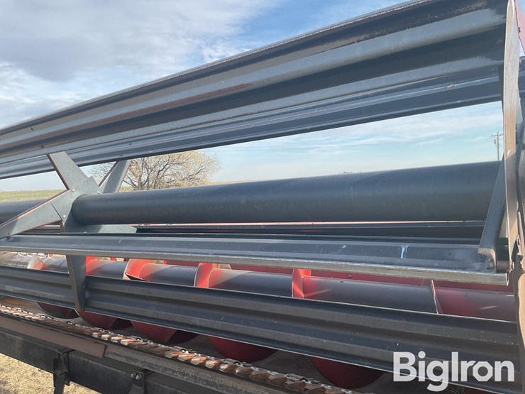 case-ih-platform-header-w/trailer-image-10