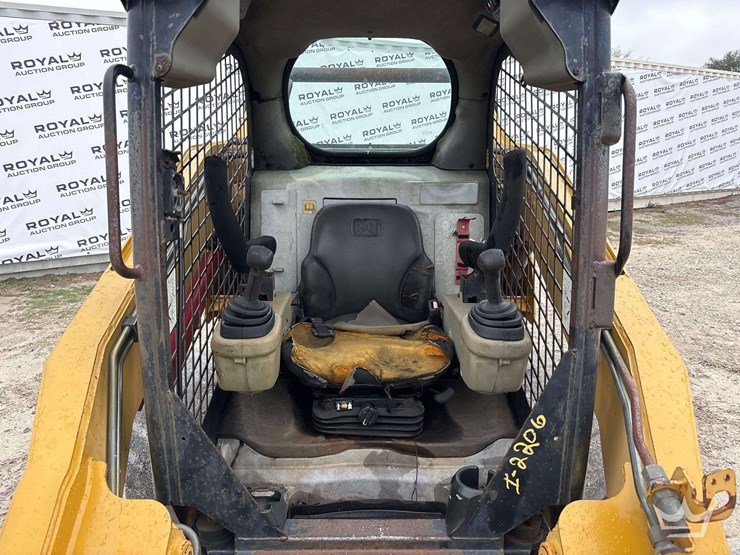 2007-caterpillar-262c-image-16