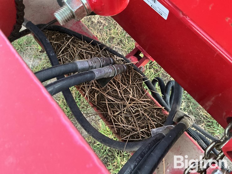 2020-proag-hay-hiker-900-image-13