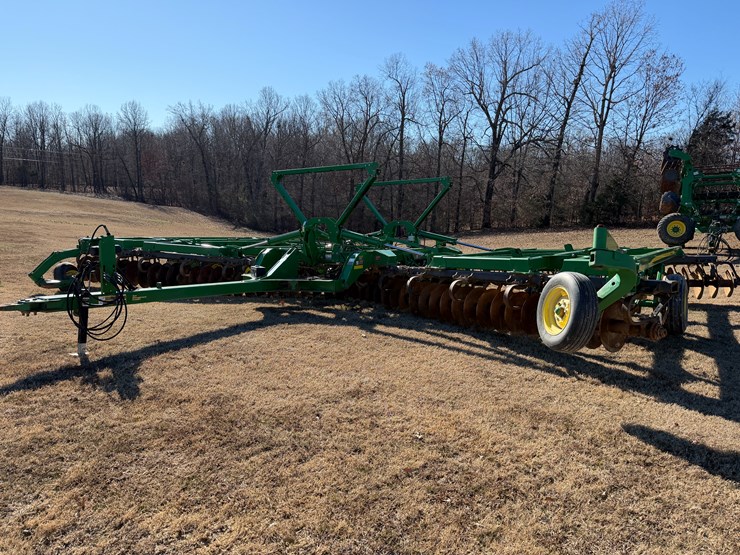 john-deere-2620-image-1