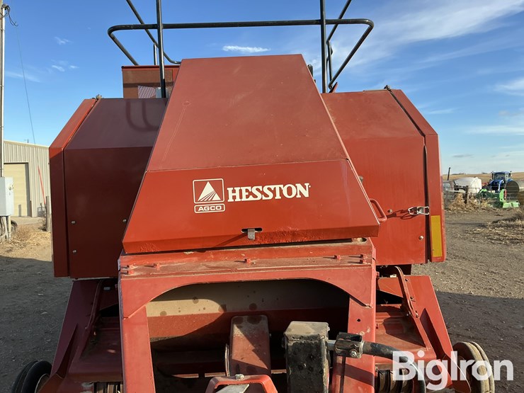 hesston-4760-image-9
