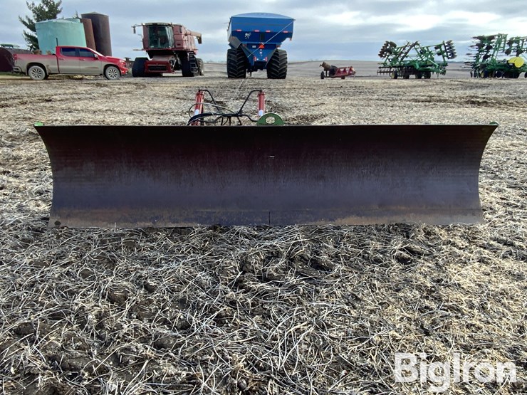 john-deere-12-image-2