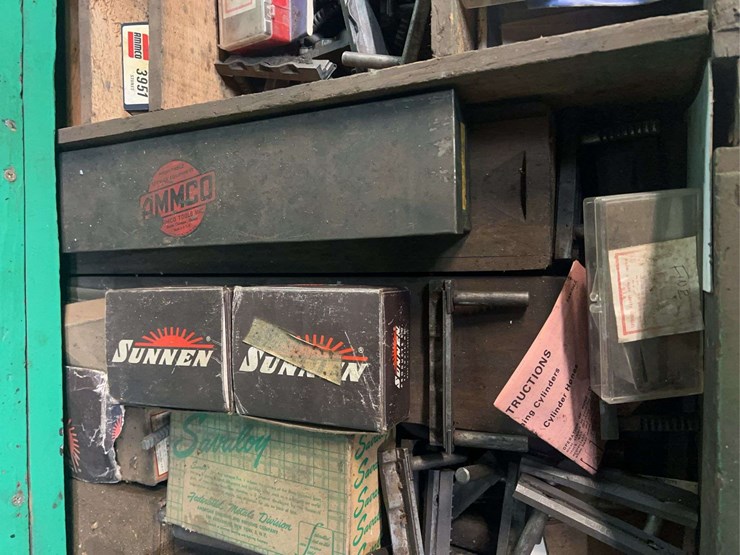 (2)-cabinets-with-contents-image-18