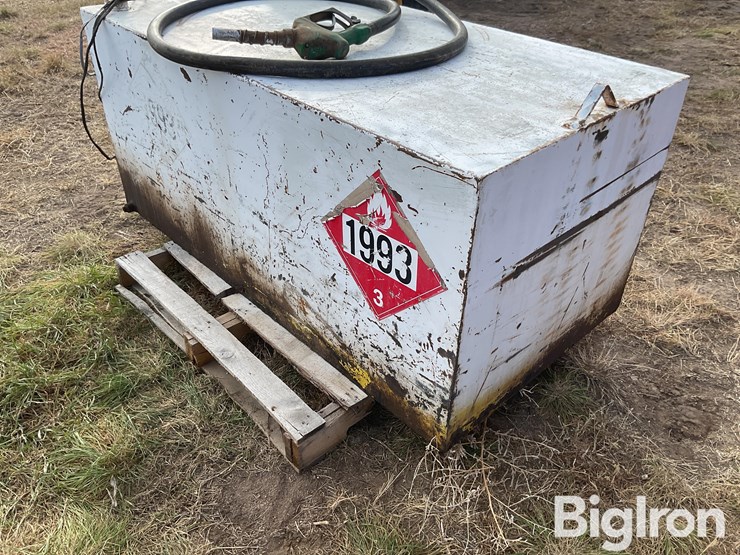 fuel-transfer-tank-w/-12-volt-pump-image-13