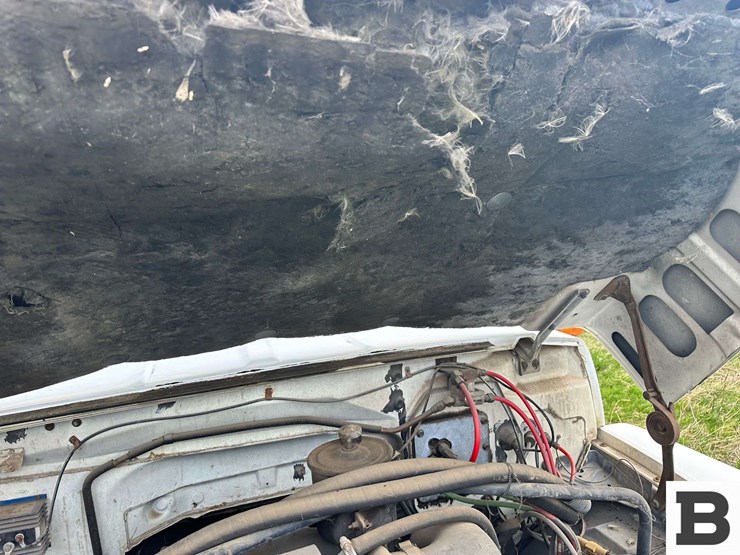 1988-ford-b700-image-24