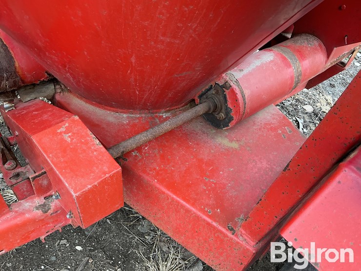 massey-ferguson-1050-image-14