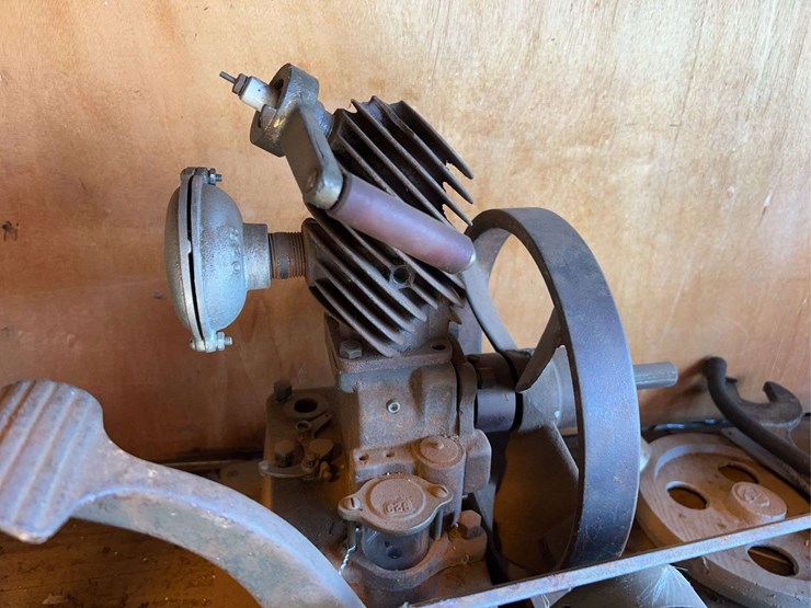 engines,-oil-jugs,-and-rope-image-10