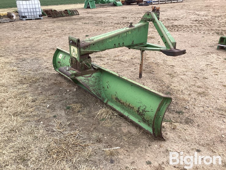 john-deere-8-image-5