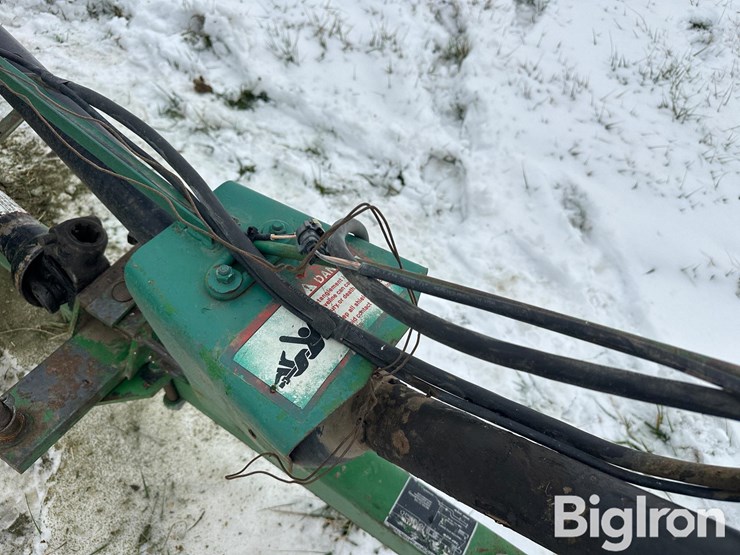 john-deere-338-image-13