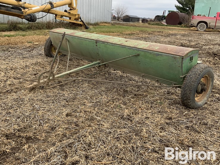 john-deere-12-image-1