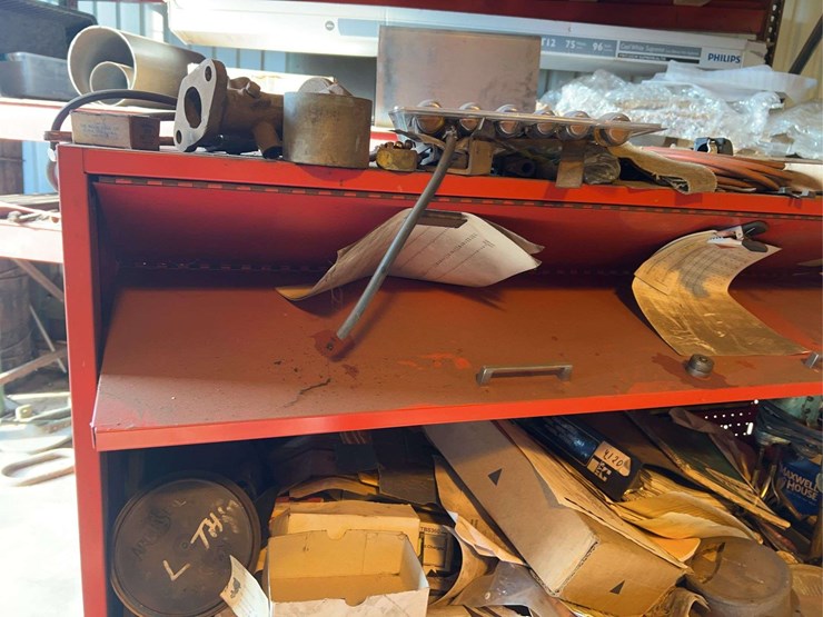 snap-on-toolbox-with-tools-image-6