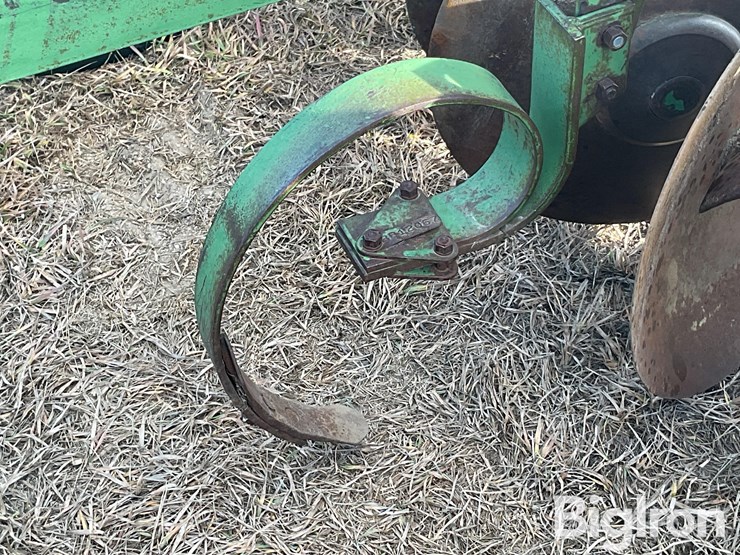 john-deere-tandem-disk-image-18