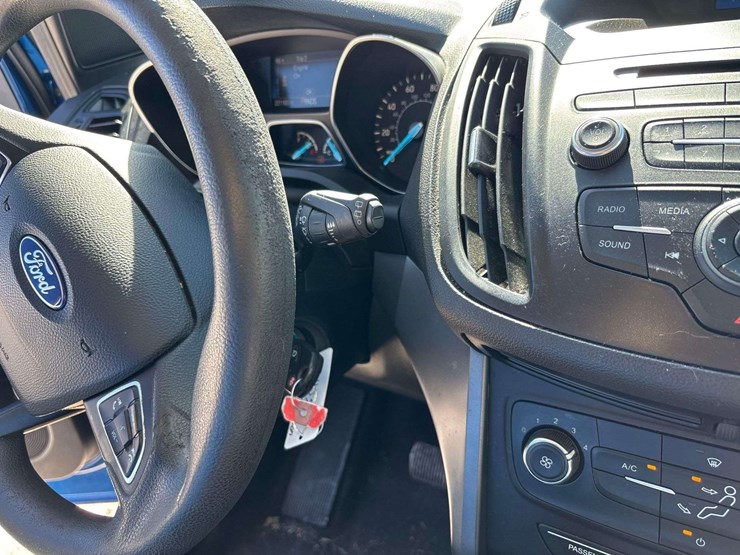 2017-ford-escape-image-15