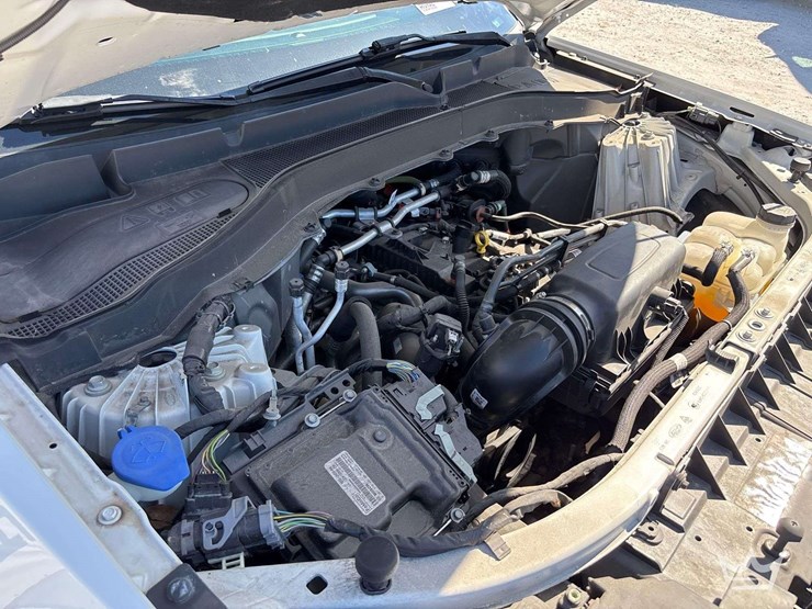 2022-ford-explorer-image-8