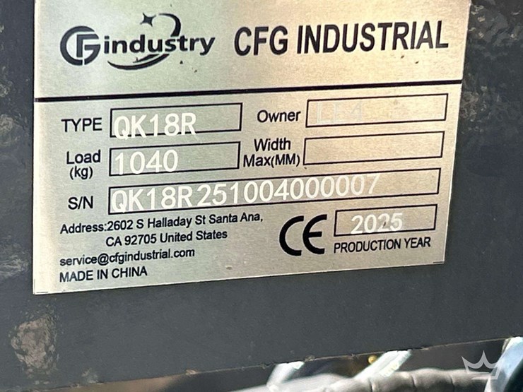 2025-cfg-industrial-qk18r-mini-excavator-image-5