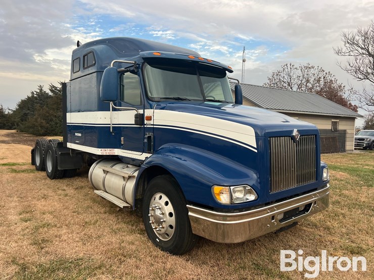 2006-international-9400i-t/a-truck-tractor-image-3