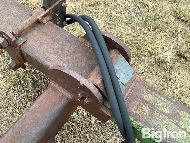 hydraulic-folding-tool-bar-image-15