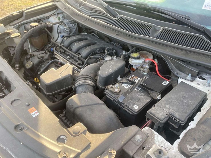 2018-ford-explorer-image-9