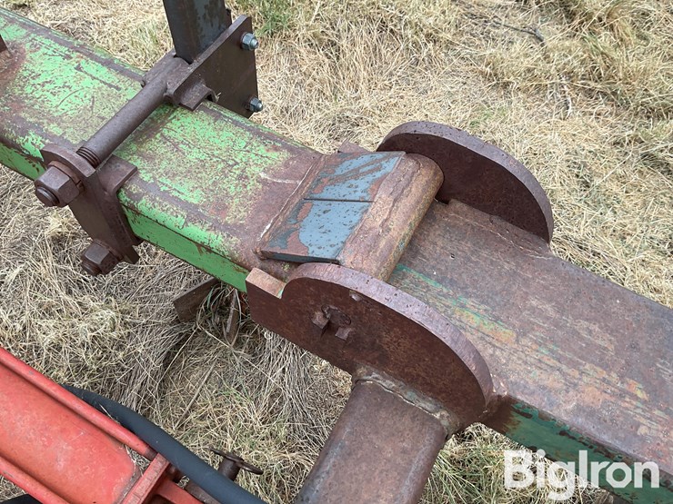 hydraulic-folding-tool-bar-image-19