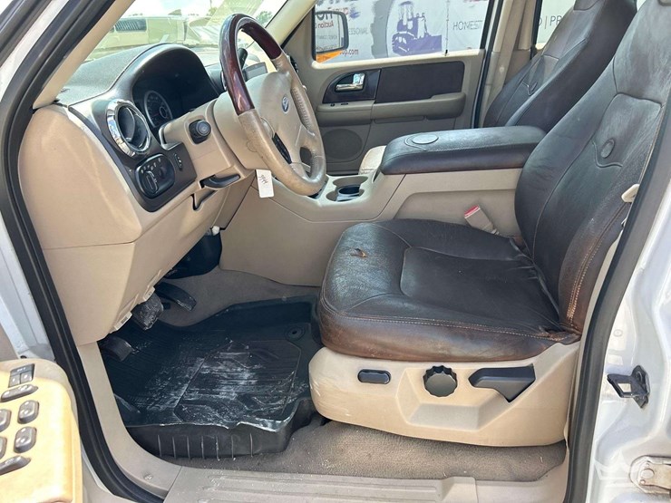 2006-ford-explorer-image-11