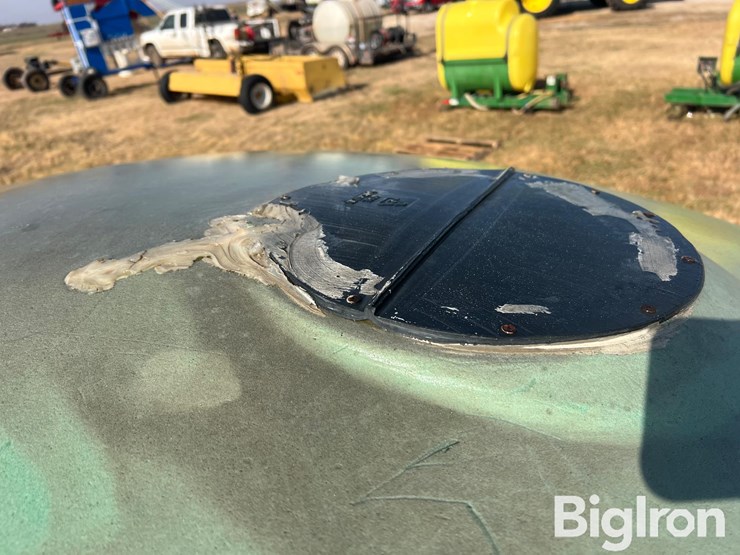 1300-gal-poly-tank-image-11