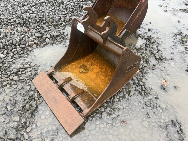 cws-22"-dig-bucket-w/cutting-edge-image-1