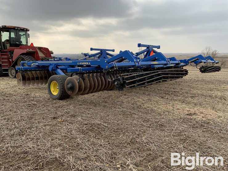 2017-landoll-7530-29-image-15